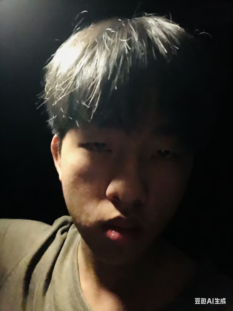 黄旭